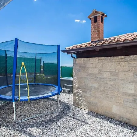 Holiday home Ilmea Ferenci