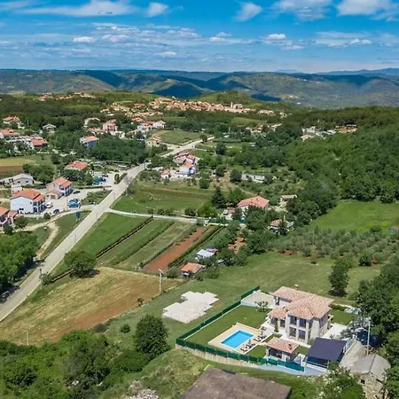 Holiday home Ilmea Ferenci