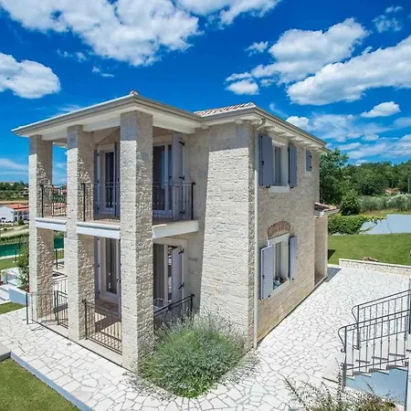 Holiday home Ilmea Ferenci