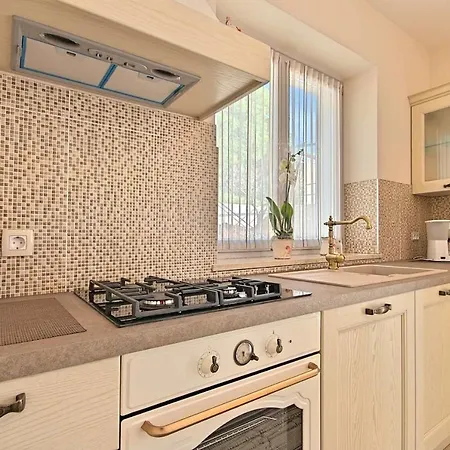 Holiday home Ilmea Ferenci